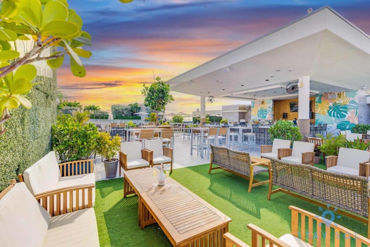 Tropical Oasis - Rooftop Pool- Near Beach - Gym Hollywood Exterior photo